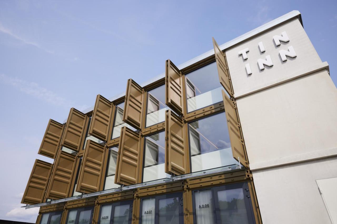Tin Inn Montabaur L Einfach Gut - Das Hotel Aus Hochwertig Ausgebauten Ueberseecontainern 外观 照片